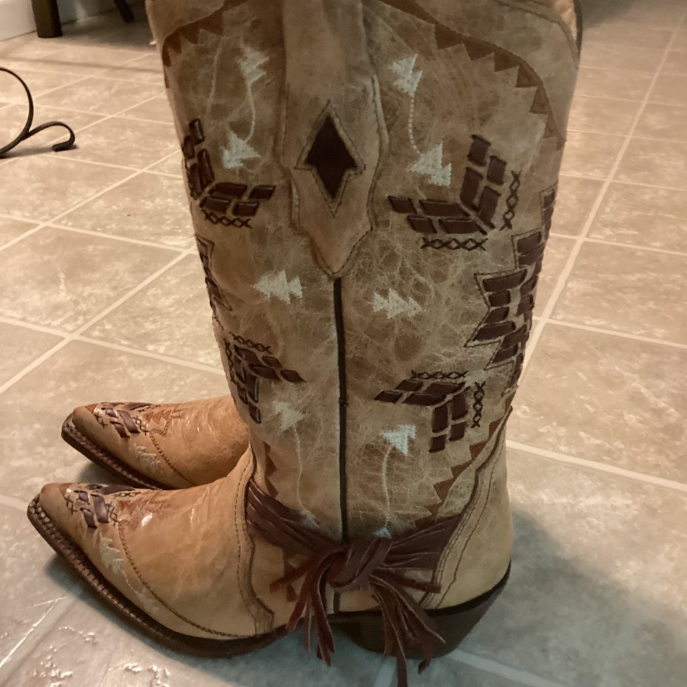 ~ Women's Corral Vintage Cowgirl Boots ~